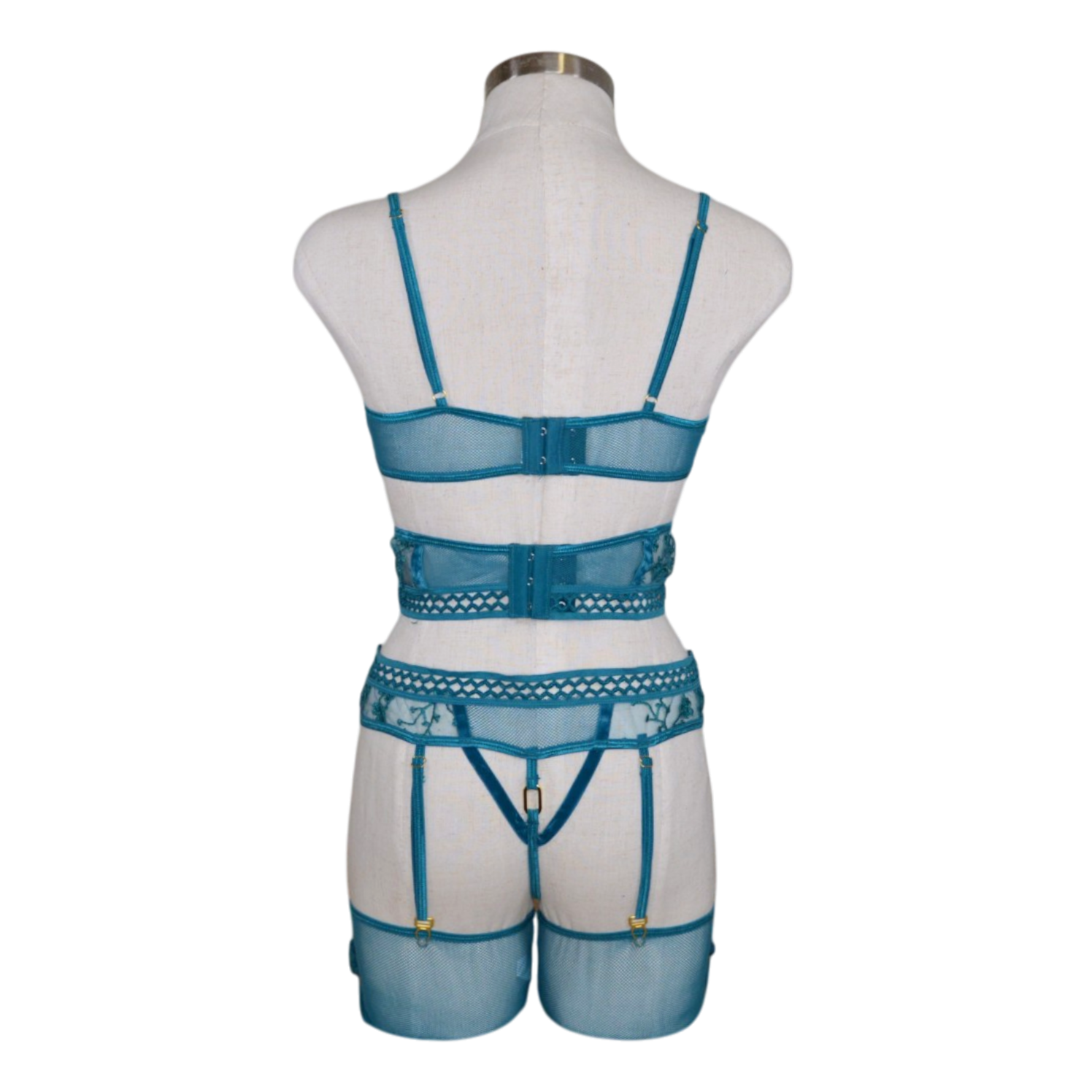 2605 Embroidered Cropped Set